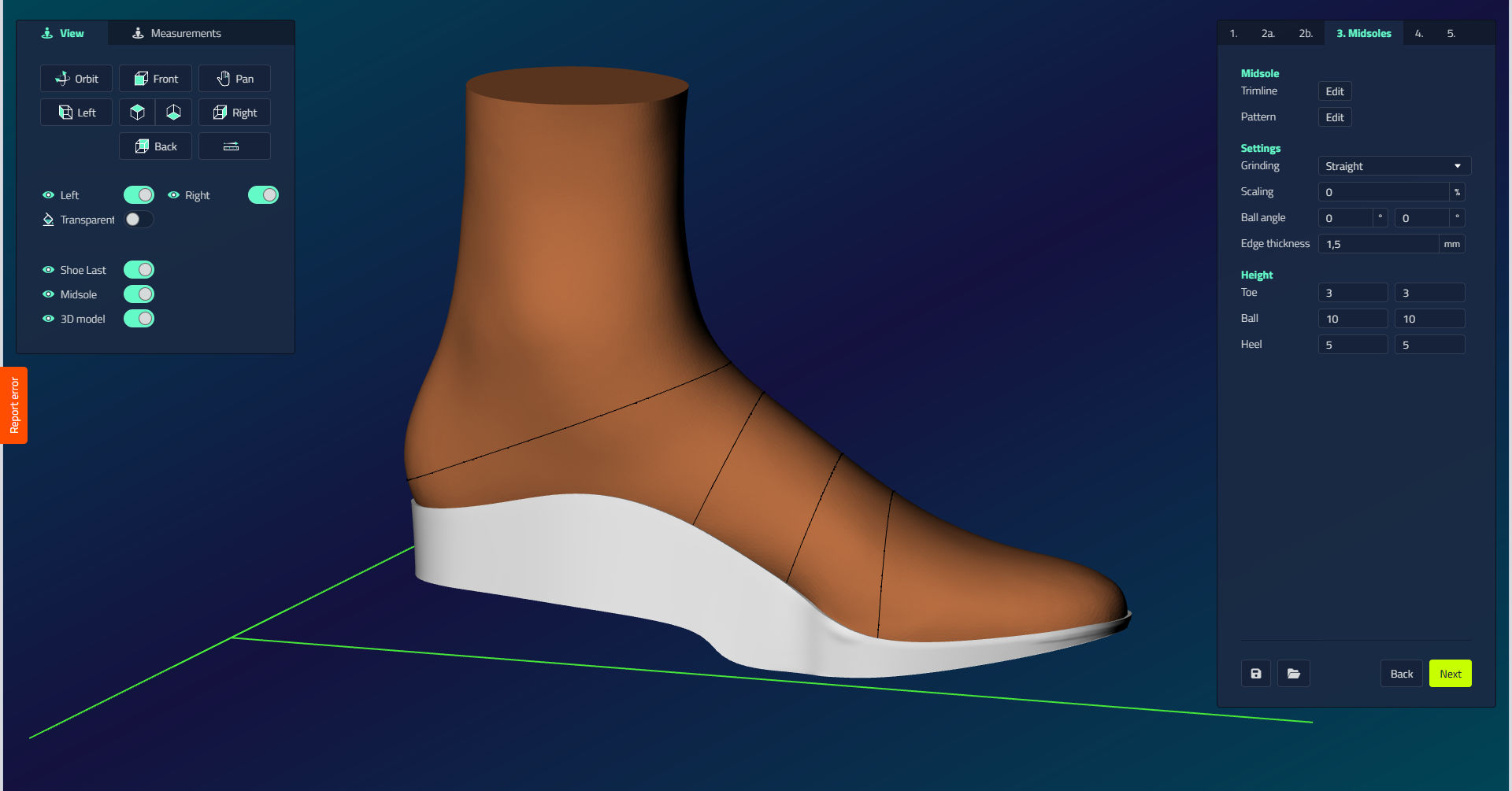 Una intersuola completata mostrata sulla forma per calzature nella vista 3D, con il pannello delle impostazioni intersuola a destra